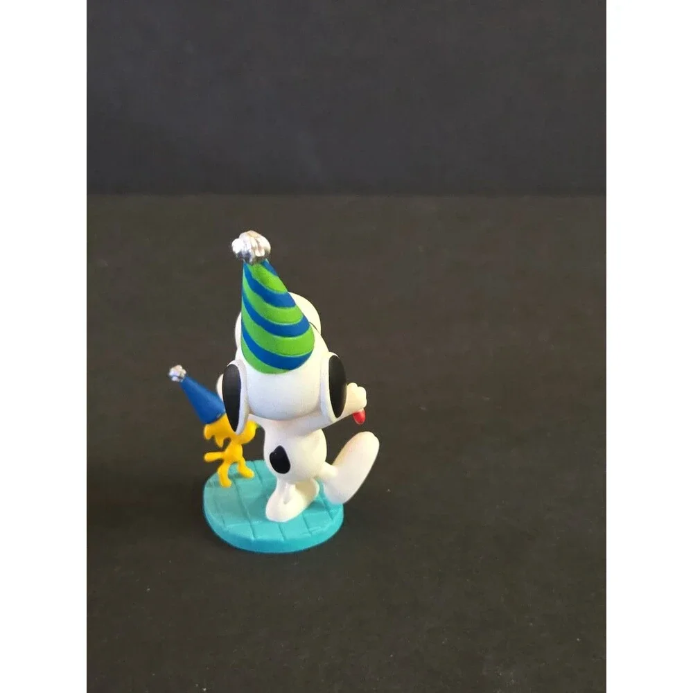 Hallmark Keepsake Ornament 2014 New Year's Celebration Peanuts Snoopy Woodstock
